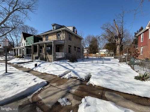 317 W Broad St, PALMYRA, NJ, 08065-1441 | Card Image