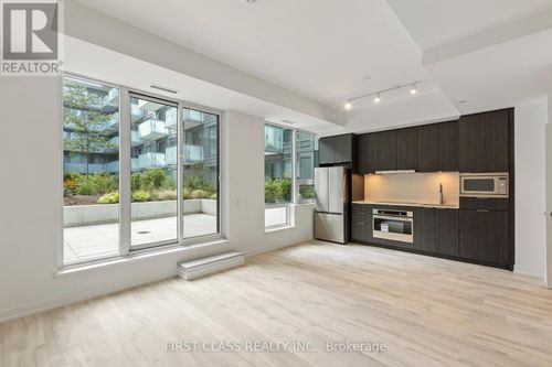 n329-8 Olympic Garden Dr, Toronto, ON, M2M0B9 | Card Image