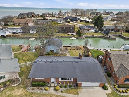 49750 Nautical Dr, Chesterfield, MI, 48047-4310 | Card Image