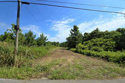7005 Whites Farm Rd, Lucedale, MS, 39452-3169 | Card Image