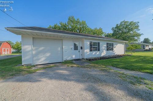 18 Fruen St, Norwalk, OH, 44857-1074 | Card Image