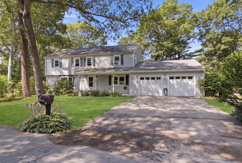 10 Roberta Dr, Buzzards Bay, MA, 02532-4811 | Card Image
