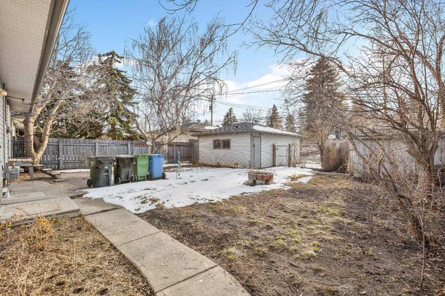 1515 43 Street Se, Home with 4 bedrooms, 2 bathrooms and 2 parking in Calgary AB | Image 39