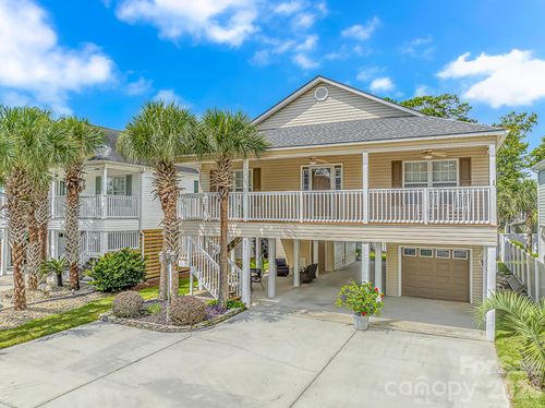 511 21st Ave N, North Myrtle Beach, SC, 29582-2312 | Card Image