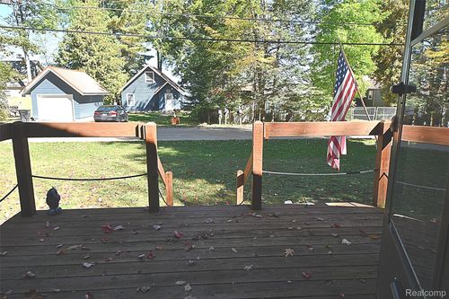 6104 Sunset Dr, Saint Helen, MI, 48656-9201 | Card Image