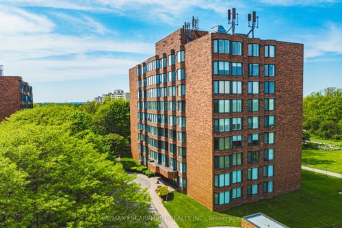 103-180 Limeridge Rd W, Hamilton, ON, L9C7H7 | Card Image
