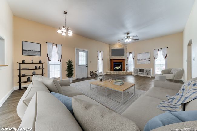 34970 AND 34900 Smithson Valley Rd, House other with 3 bedrooms, 4 bathrooms and null parking in Bulverde TX | Image 4