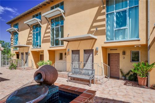 apt-5-285 N Ventura Ave, Ventura, CA, 93001-4533 | Card Image