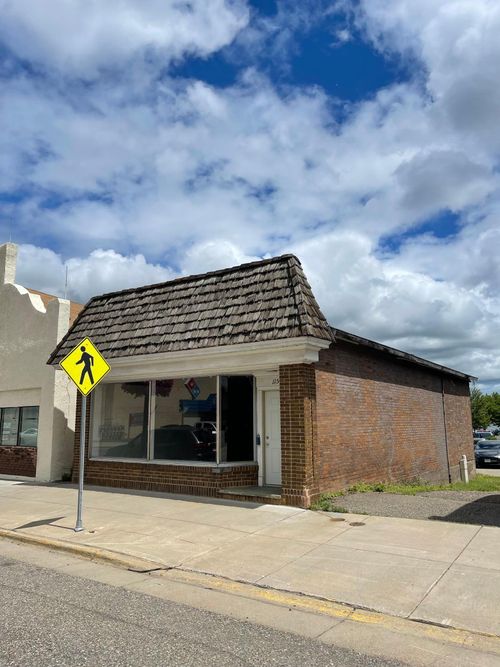 115 Lake St N, Forest Lake, MN, 55025-2504 | Card Image