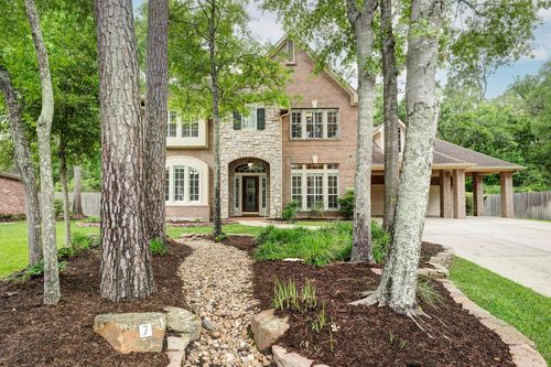 7 Mustang Point Ct, The Woodlands, TX, 77382-2502 | Card Image