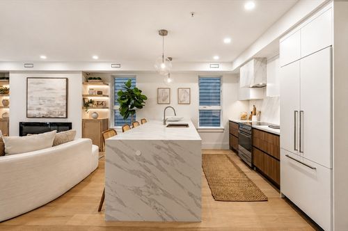 3-185 E St, Boston, MA, 02127-2838 | Card Image