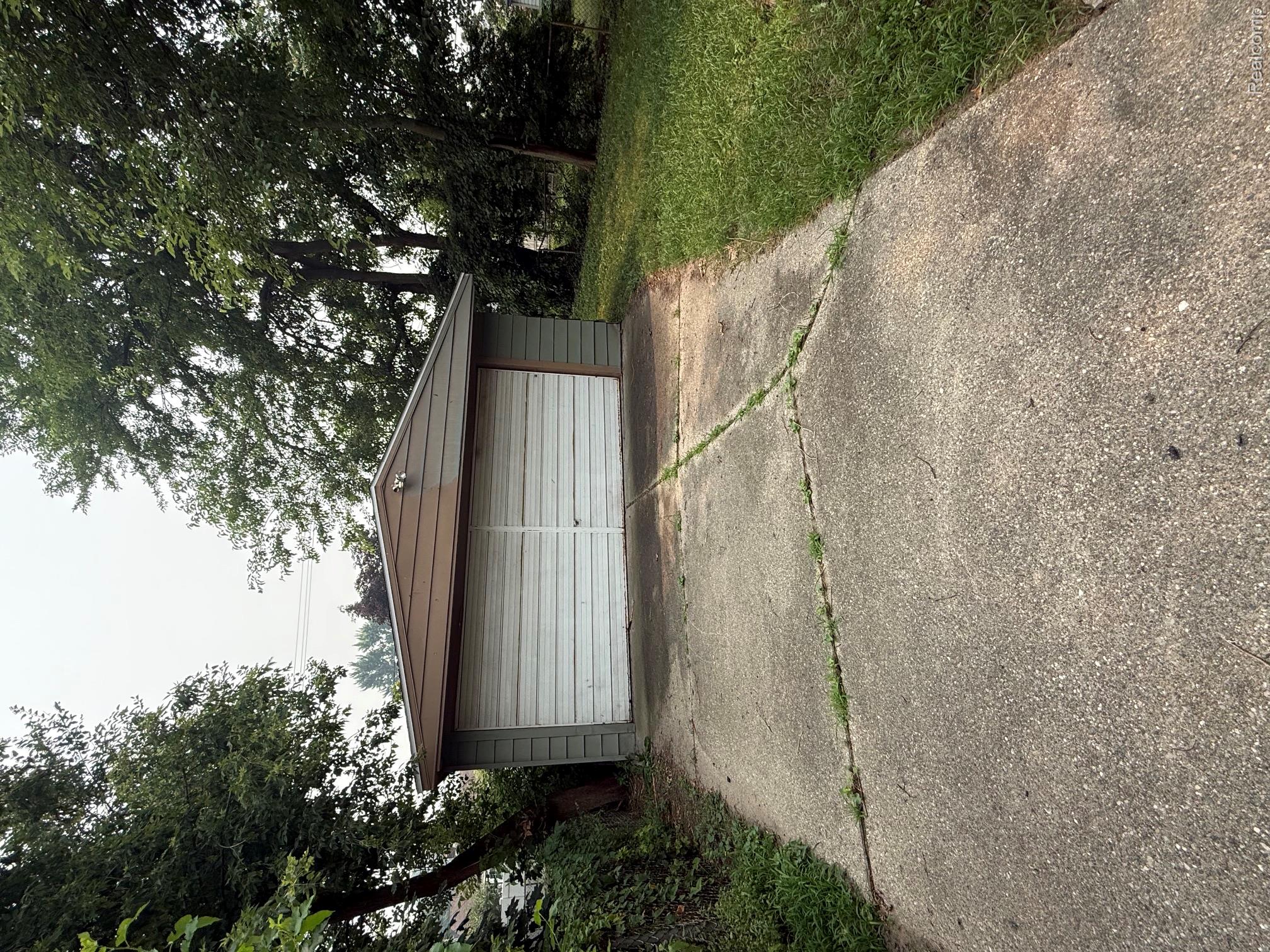 Residential in Hazel Park 5