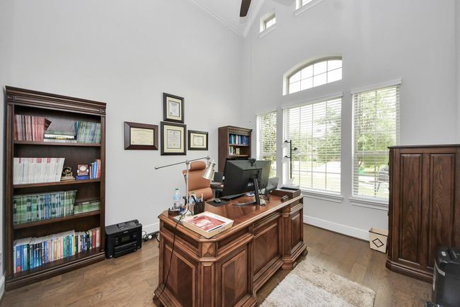 Large Study / Formal Living | Image 23