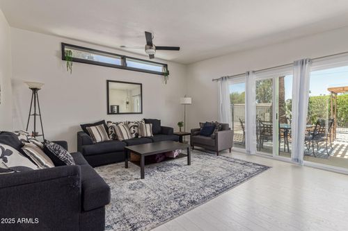 3802 E Shaw Butte Dr, Phoenix, AZ, 85028-1442 | Card Image