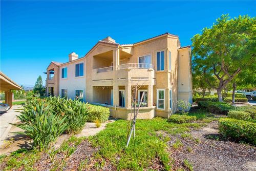 101-2375 Del Mar Way, Corona, CA, 92882-8044 | Card Image