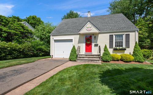 37 Kensington St, Manchester, CT, 06040-5421 | Card Image