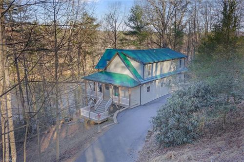 490 Blue Heron Ln, Wilkesboro, NC, 28697-8134 | Card Image