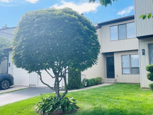 728 Woodland Estates Dr, North Baldwin, NY, 11510-1265 | Card Image