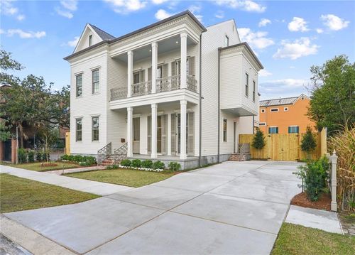 3620 Chestnut St, New Orleans, LA, 70115-3615 | Card Image