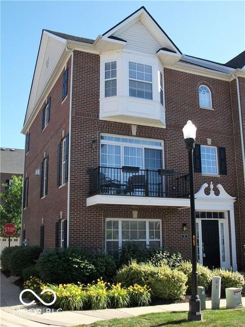 95 11th St, Carmel, IN, 46032-1368 | Card Image