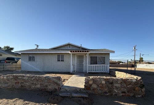 1032 W Coronado Ave, Ridgecrest, CA, 93555-4816 | Card Image