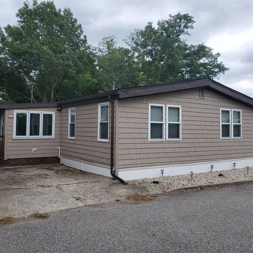 trlr-83-245 Manton St, Pawtucket, RI, 02861-4360 | Card Image