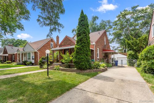 20227 Steel St, Detroit, MI, 48235-1198 | Card Image