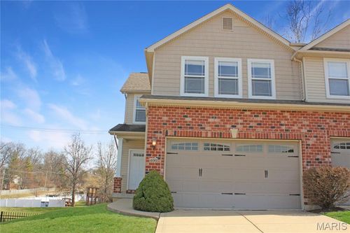 400 Willott Square Dr, Saint Peters, MO, 63376-4142 | Card Image