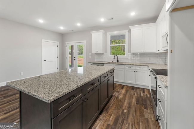 41 Allen Dr, House other with 3 bedrooms, 2 bathrooms and 2 parking in Molena GA | Image 16