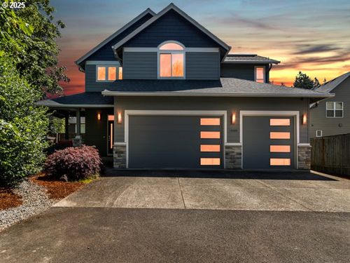 14509 Se Faircrest St, Clackamas, OR, 97015-7516 | Card Image