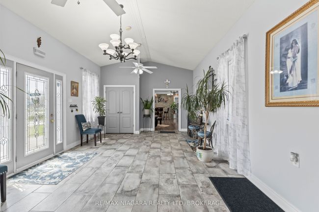 724 Line 3 Rd, House other with 4 bedrooms, 3 bathrooms and 20 parking in Niagara on the Lake ON | Image 26