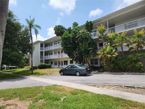 apt-206-5155 9th Ave N, ST PETERSBURG, FL, 33710-6646 | Card Image