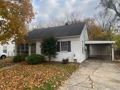 10731 Troy Street, Home with 2 bedrooms, 1 bathrooms and null parking in Oak Park MI | Image 2