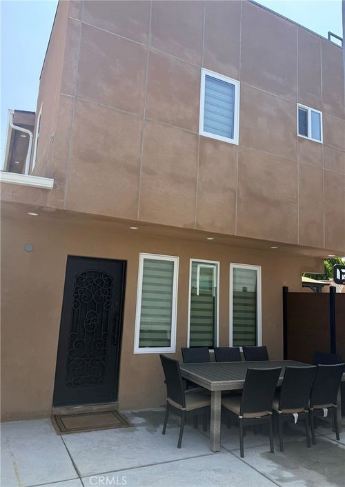 8242 Morse Ave, North Hollywood, CA, 91605 | Card Image