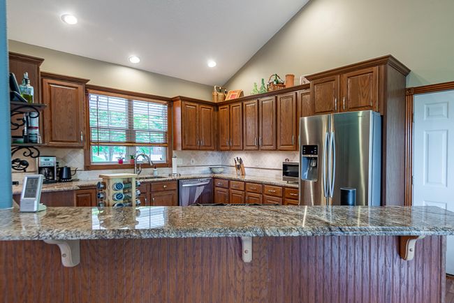 Kitchen Bar | Image 13