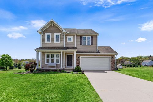 8534 Barber Ridge Dr, Alto, MI, 49302 | Card Image