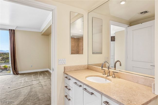 UNIT-903 - 322 Karen Ave, Home with 1 bedrooms, 2 bathrooms and 1 parking in Las Vegas NV | Image 17