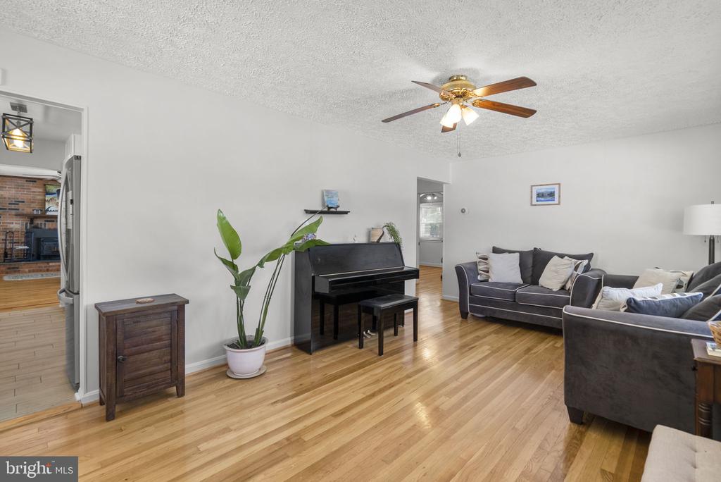 Residential in ROCKVILLE 3