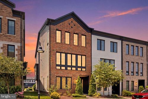 20375 Codman Dr, ASHBURN, VA, 20147-2555 | Card Image