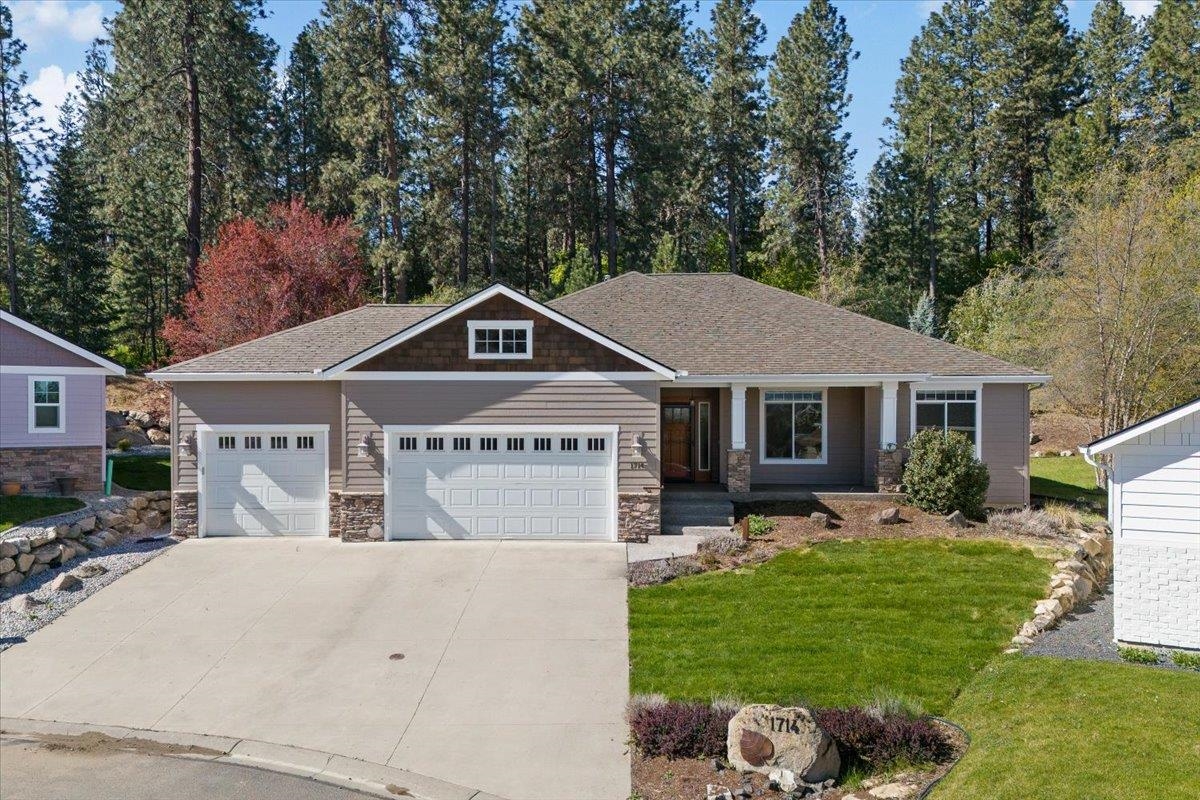 1714 S Lloyd Ln, For Sale in Spokane Zoocasa