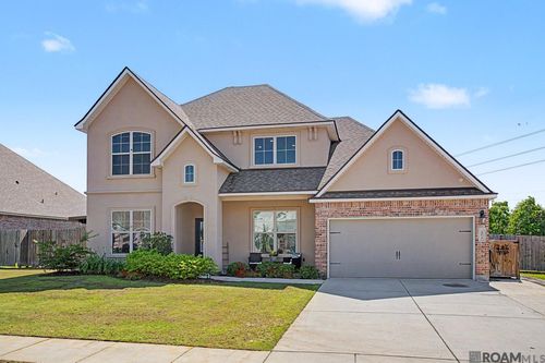 34074 Kingfisher St, Denham Springs, LA, 70706-8640 | Card Image