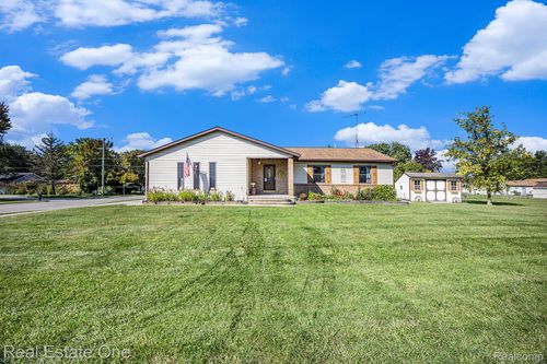 598 Tennessee St, Marysville, MI, 48040-1039 | Card Image