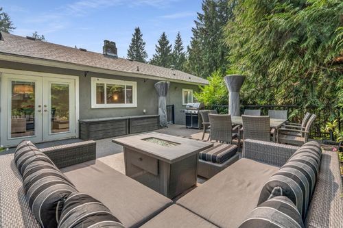4233 Capilano Rd, North Vancouver, BC, V7R4J6 | Card Image