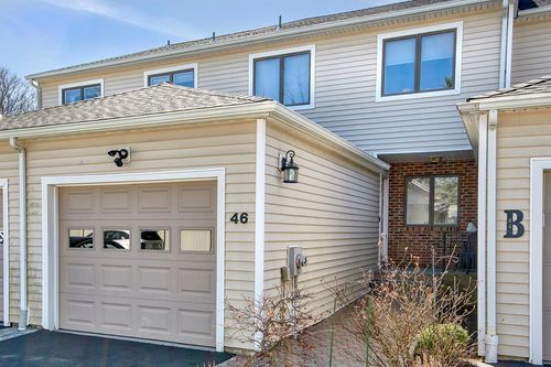 46 Pleasant Ridge Rd, Valhalla, NY, 10595-1639 | Card Image