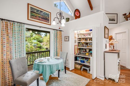 4b-133 Club House Dr, Burnsville, NC, 28714-1590 | Card Image