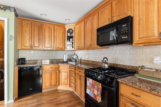 7 Garnet Ln, House other with 4 bedrooms, 2 bathrooms and 2 parking in Plainview NY | Image 9