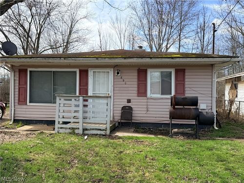 690 Lener Avenue Sw, Warren, OH, 44485 | Card Image