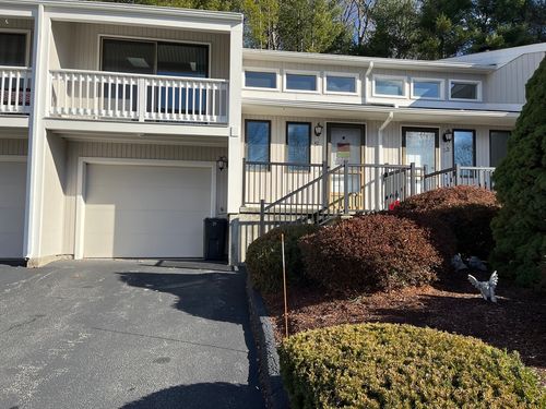 51-51 Londonderry Rd, Grafton, MA, 01519-1504 | Card Image