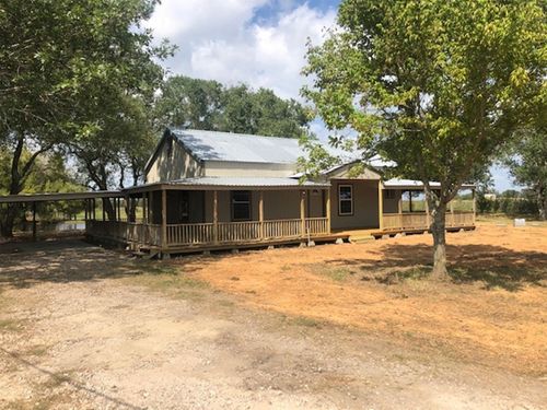 10910 Highway 36, Needville, TX, 77461-9011 | Card Image
