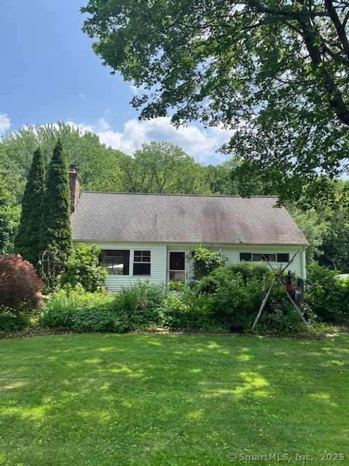 64 Hayes Rd, Tariffville, CT, 06081-9632 | Card Image